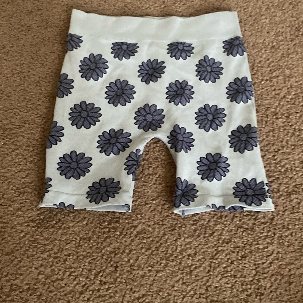 Lavender flower biker shorts from Free People size small.